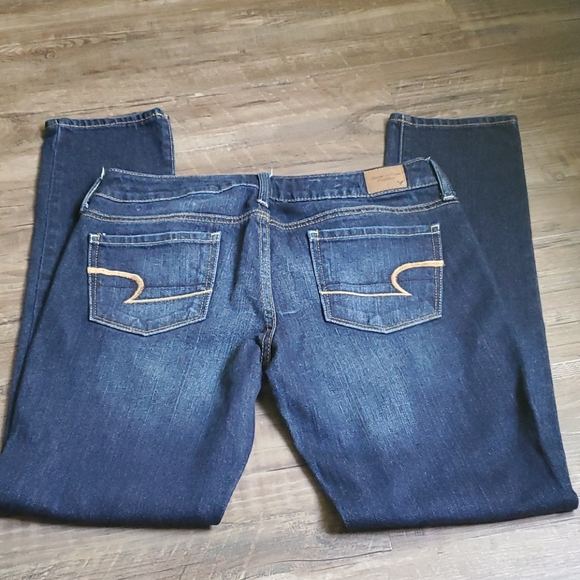 •AEO skinny jeans - Picture 5 of 10